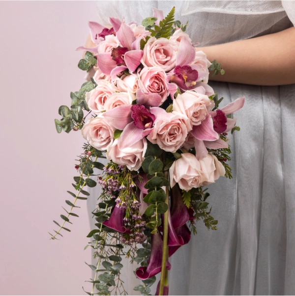 A Timeless Floral Bridal Bouquet Masterpiece for Special Day